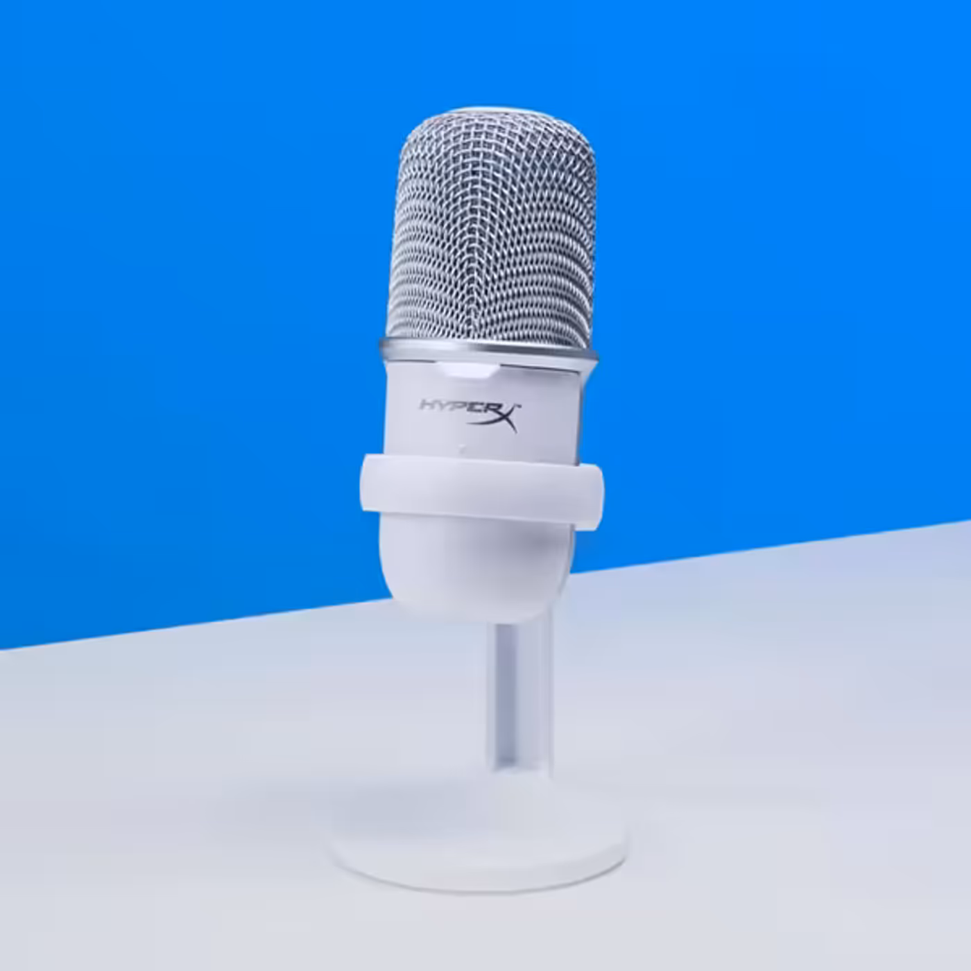 HyperX SoloCast microphone supporting 24-bit/96kHz audio recording