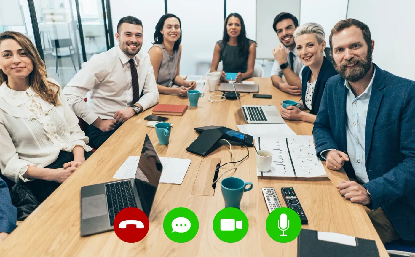 360-degree 1080p camera capturing a full meeting room view