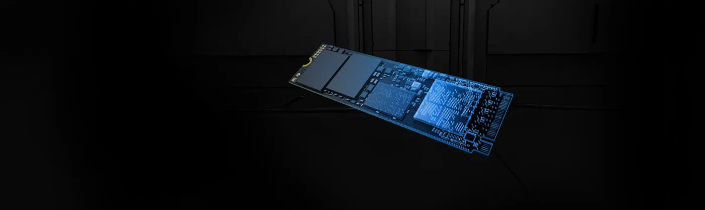 Thermal design and SM2508 controller layout on the Kingston Fury Renegade SSD