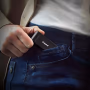 kingston-xs1000-1tb-portable-ssd-2000px-v0005.avif