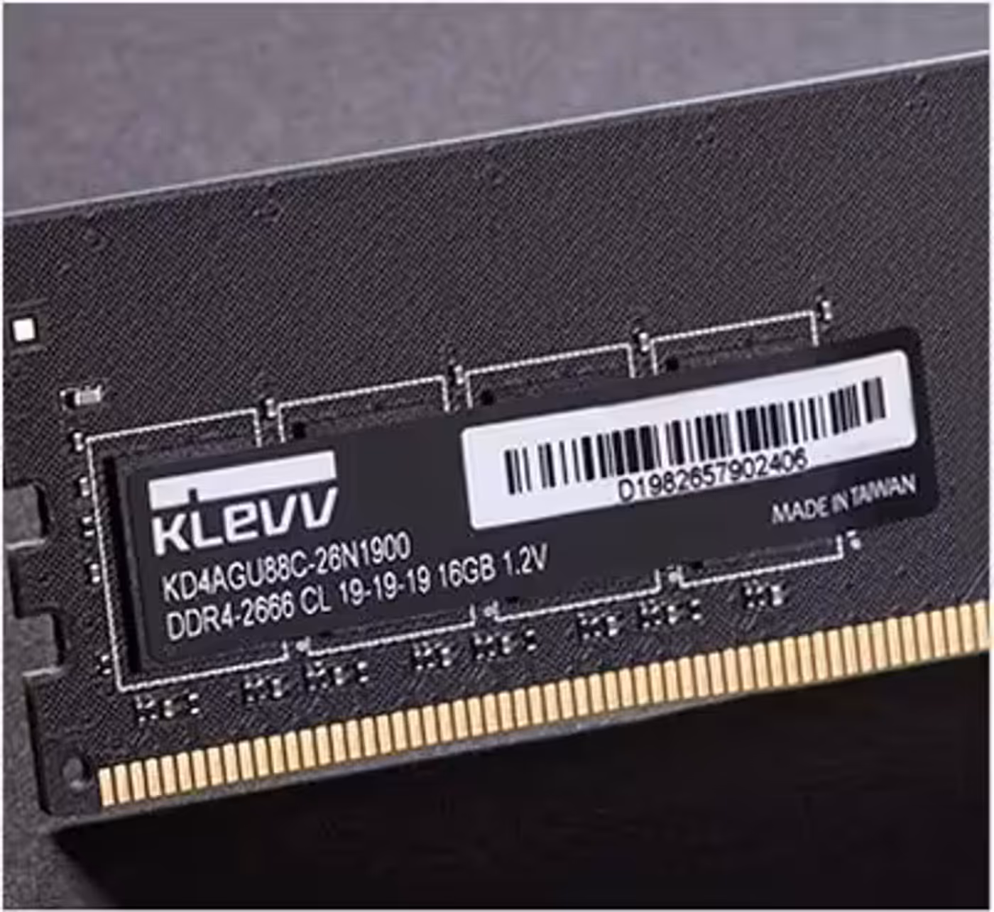 KLEVV DDR4 module showing its 3200MHz speed rating