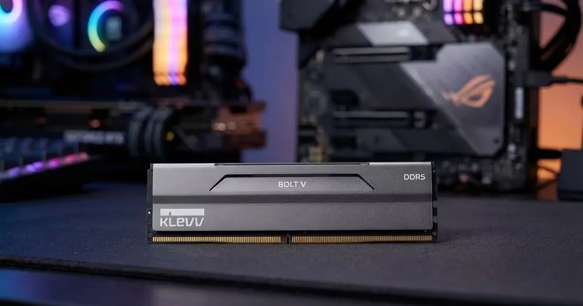 KLEVV Bolt V DDR5 32GB (2x16GB) 7200MHz CL34 RAM | Evetech