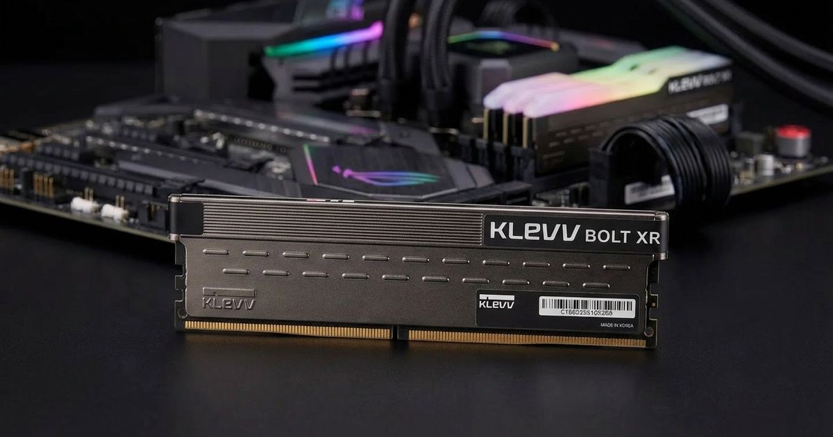 KLEVV BOLT XR 8GB DDR4-4000 Desktop Memory