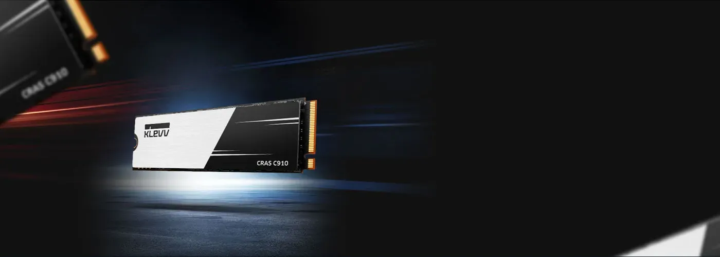 Performance graphic for the KLEVV CRAS C910 showing its sequential and random speed ratings