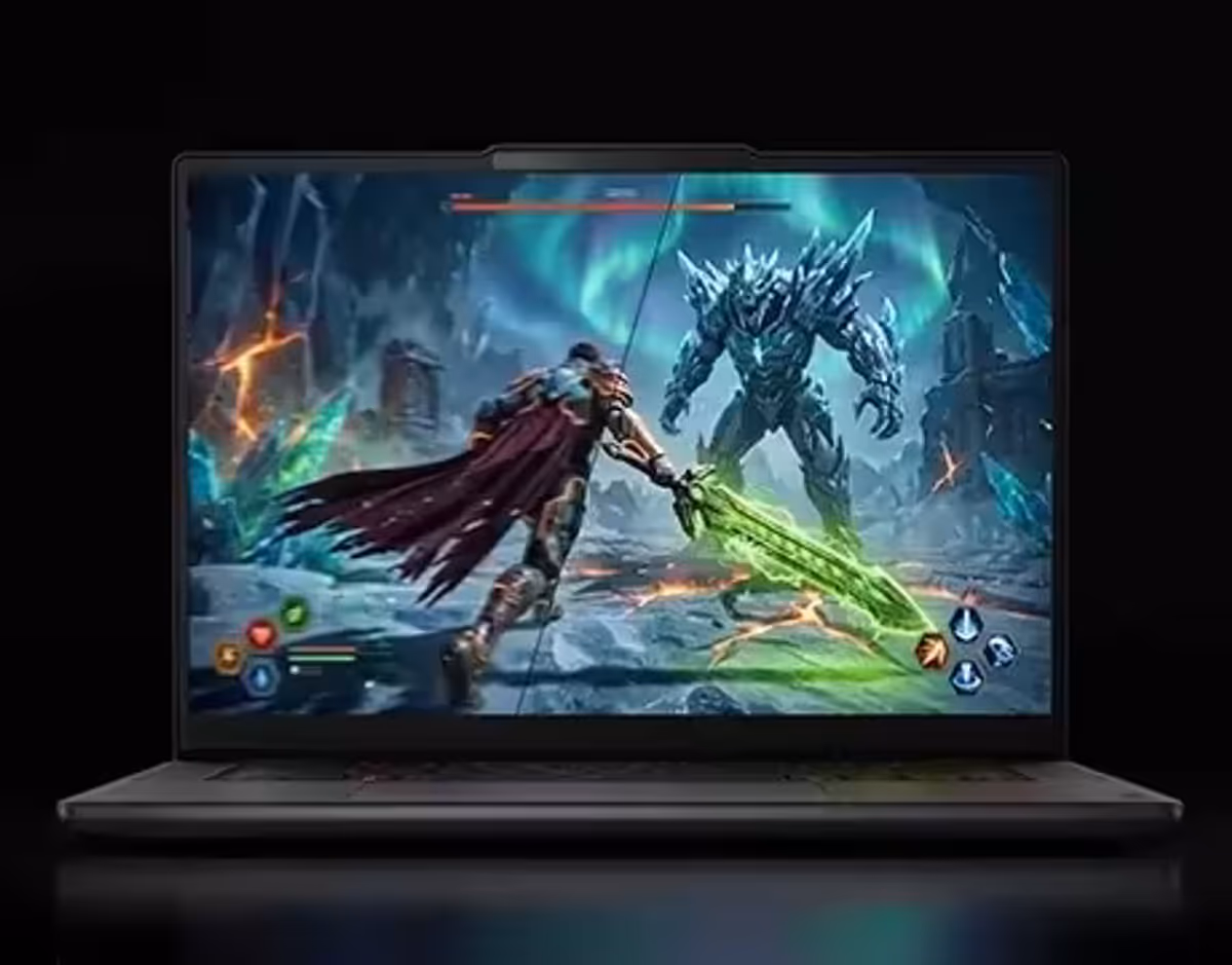Sharper Frames, Smoother Motion screen demonstrating 165Hz variable refresh rate