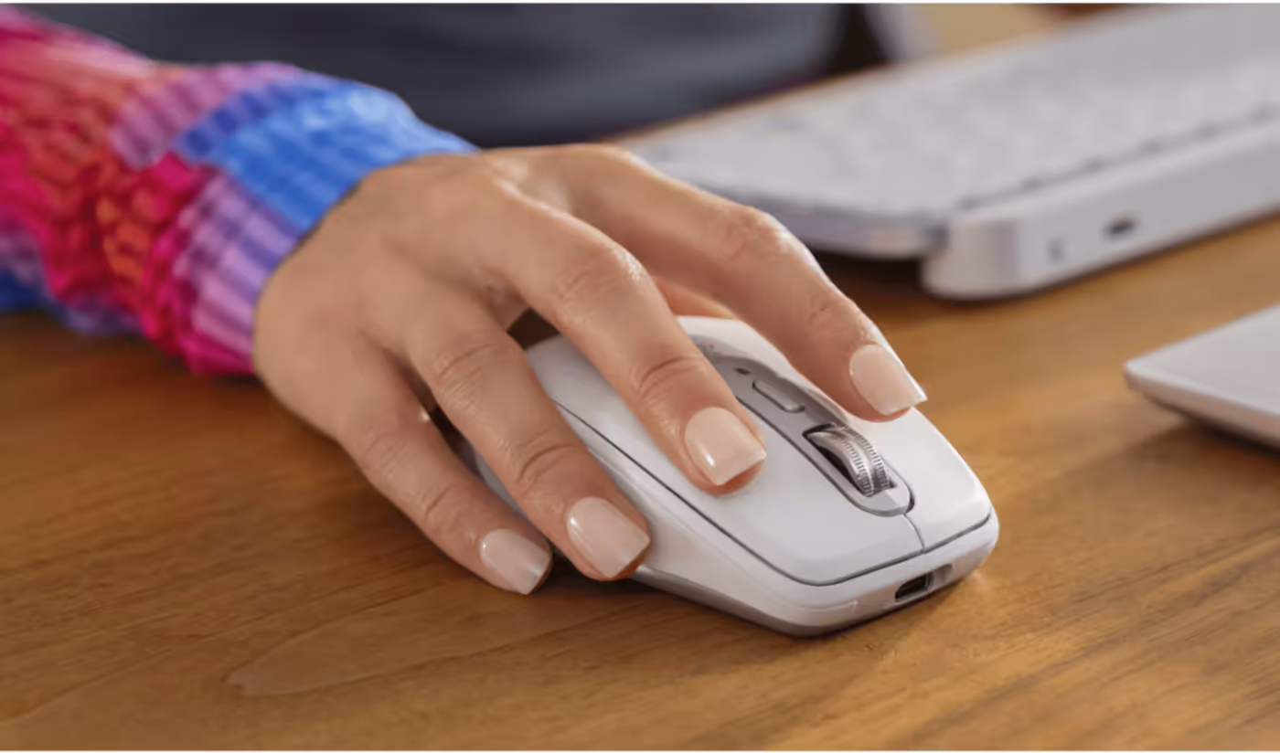 Magspeed scroll wheel delivering fast precise scrolling