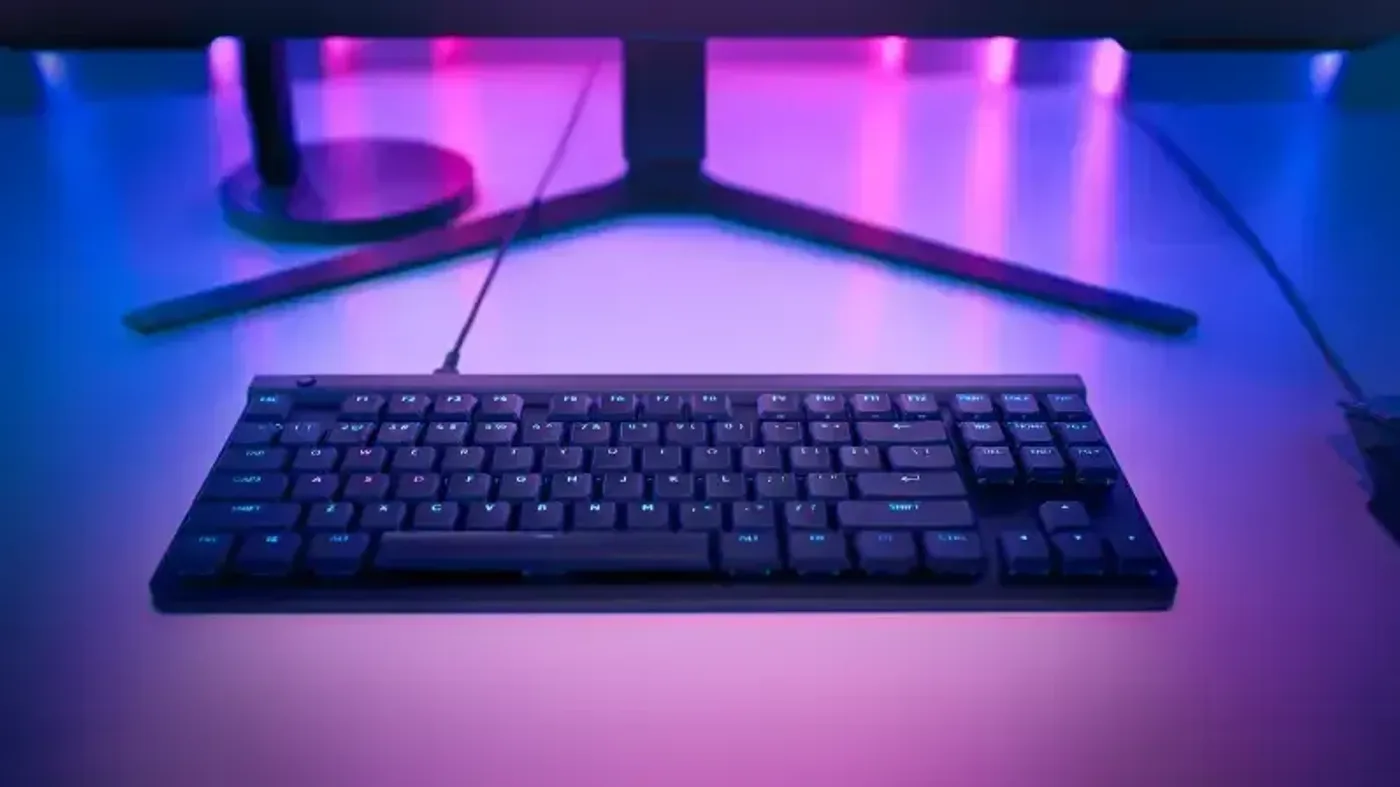 Low-profile GL mechanical switch under a keycap on the Logitech G515 TKL