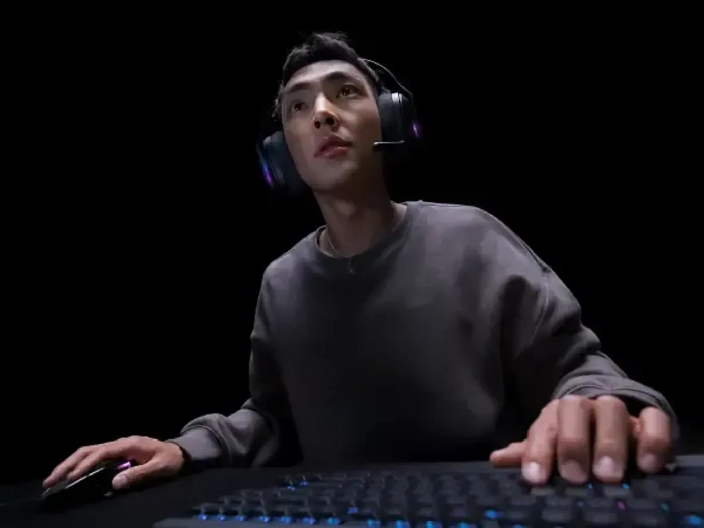 Logitech G522 wireless gaming headset with multiple connectivity modes