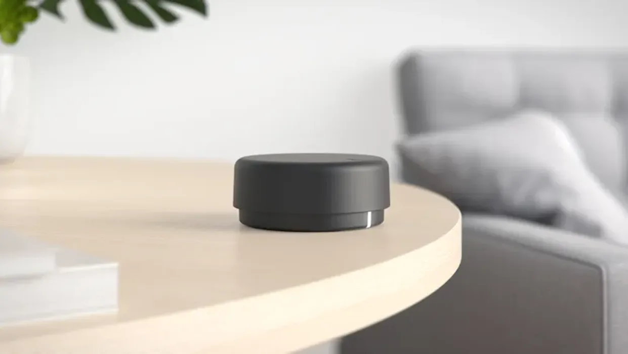 Logitech Z407 speaker system with wireless control dial