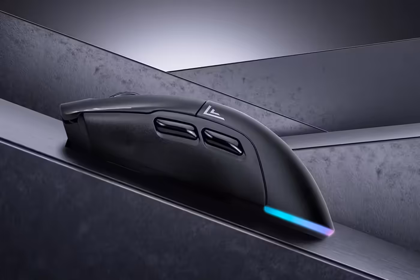 Duke 20 gaming mouse shown from a side profile angle