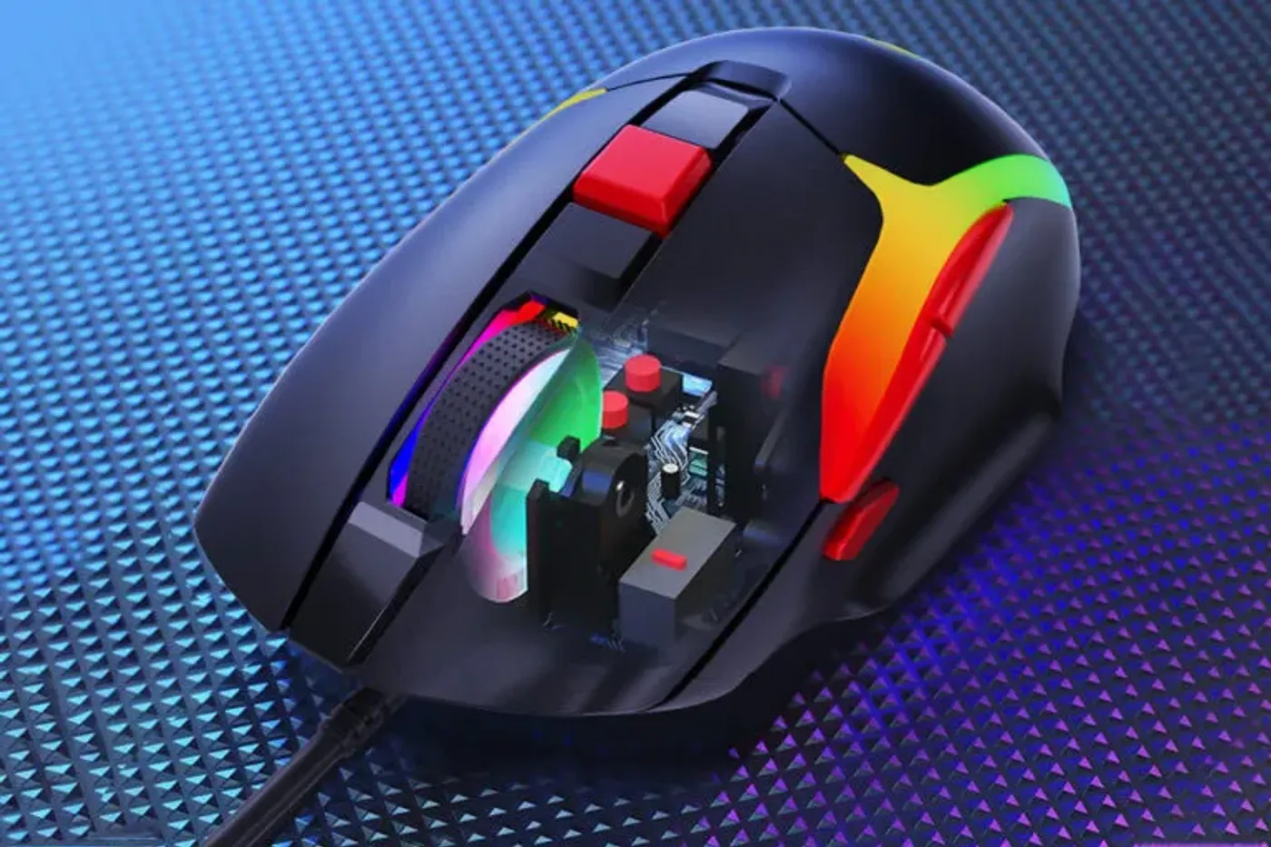 Marvo Tepo 70 gaming mouse in use on a desk during play