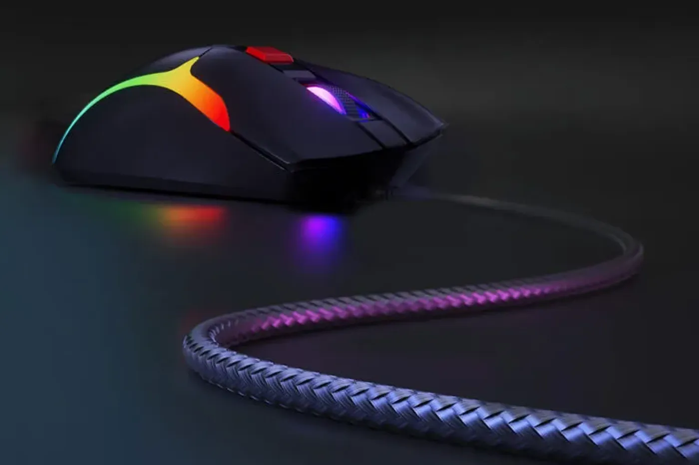 Braided cable and magnetic ring fitted to the Marvo Tepo 70 gaming mouse