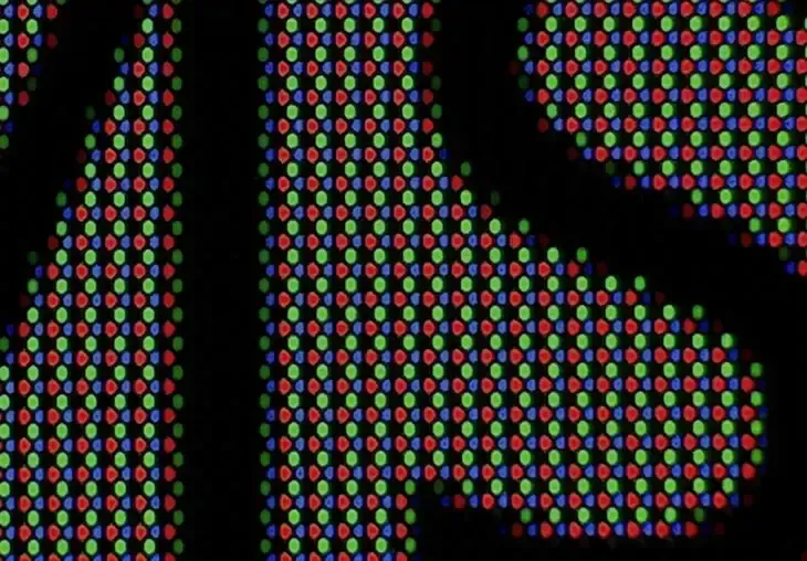 Traditional QD-OLED Monitor Text Clarity Comparison