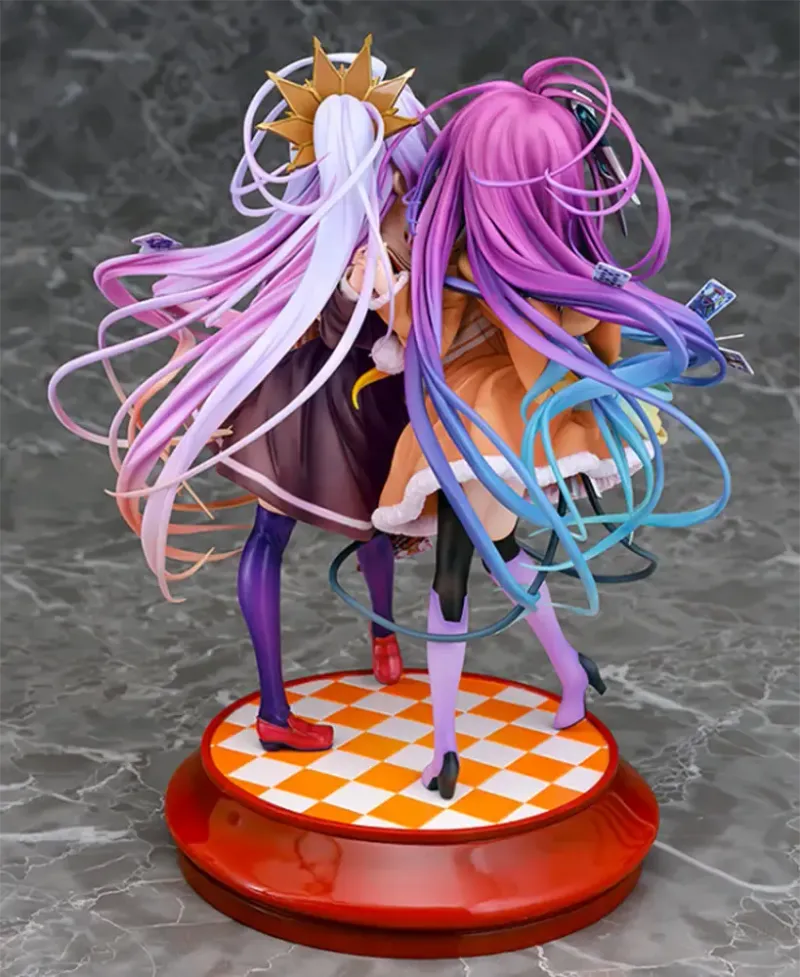 Close-up of the intertwined hair sculpting on the Shiro and Schwi figure