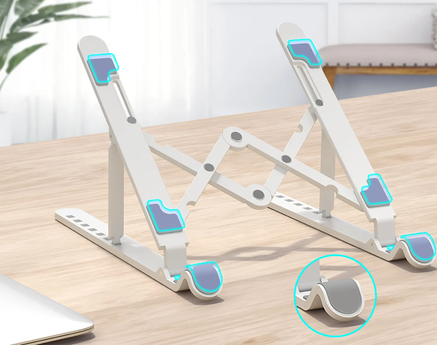 Silicone pads on the base of ORICO stand for anti-slip protection