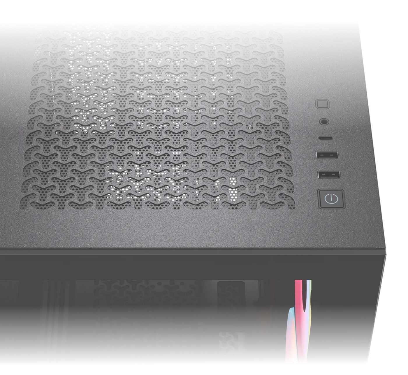 Front panel I/O with USB-C, USB-A ports and audio jack