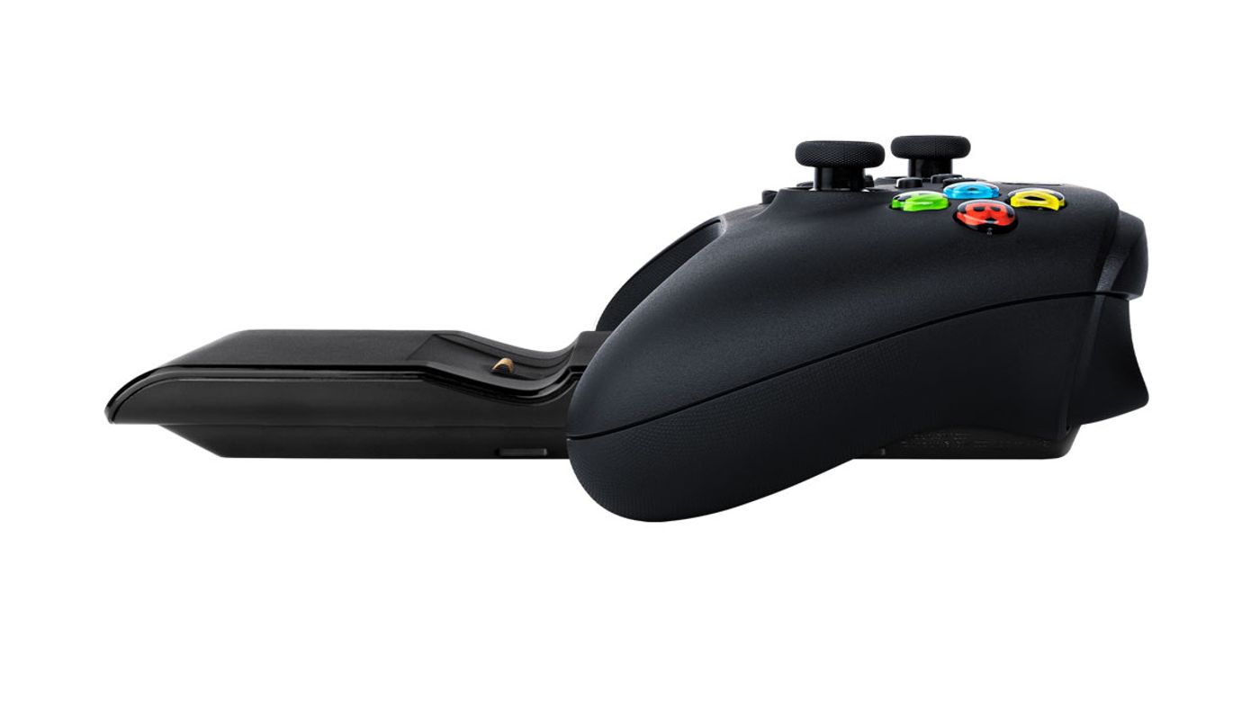 Side view of the PDP Metavolt charger with a controller docked