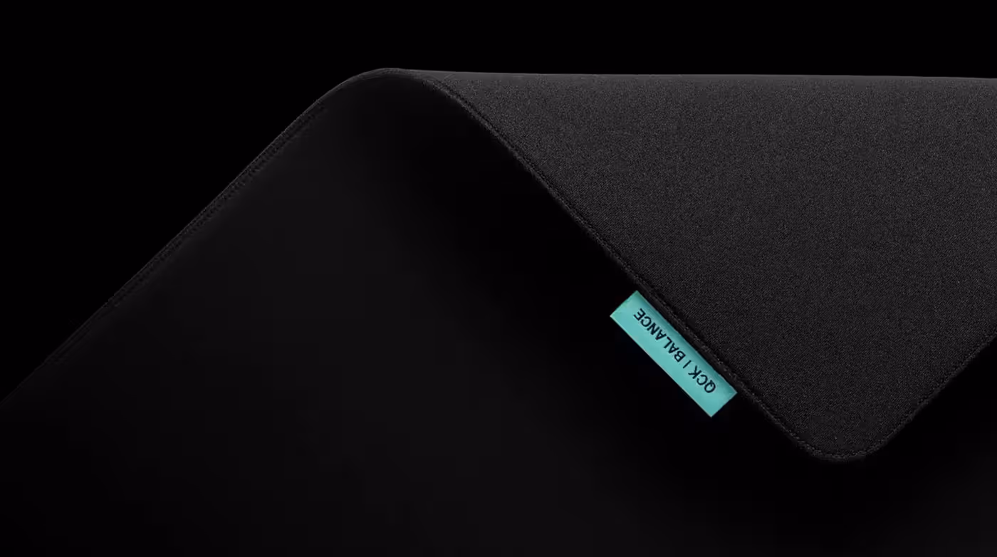 SteelSeries QcK Performance L Balance mouse pad laid flat on a desk