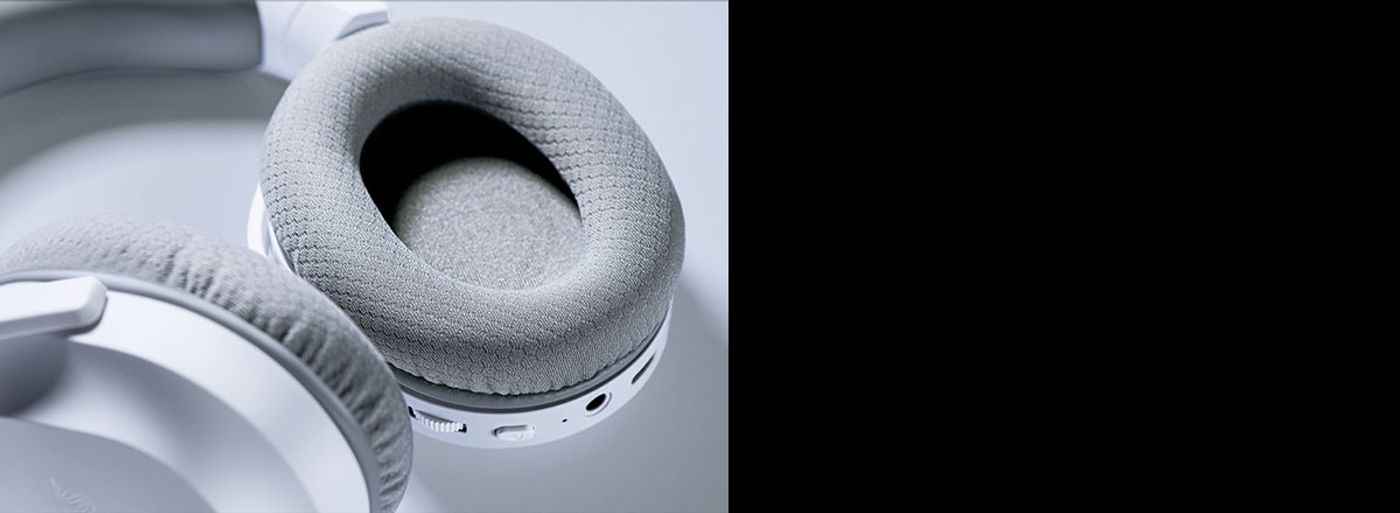 Close view of the FlowKnit memory foam ear cushions on the Razer Barracuda X