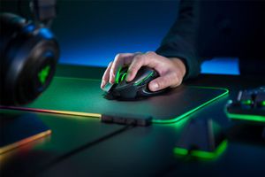 Razer Basilisk Ultimate Wireless Gaming Mouse - Best Deal - South Africa - image 2