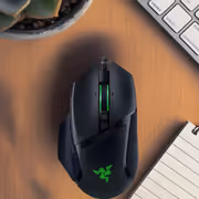 razer-basilisk-v3-gaming-mouse-1500px-v0007.avif