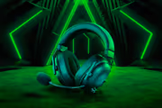 Razer BlackShark V2 HyperSpeed Wireless Gaming Headset - image 19