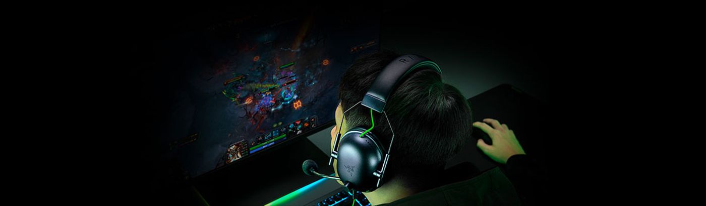 Razer BlackShark V2 X Headset showing passive noise cancellation earcups