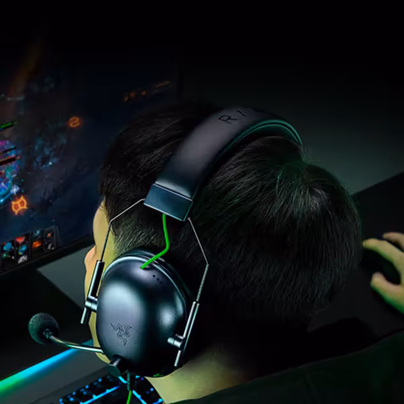 Closed earcups on the Razer BlackShark V2 X providing passive noise cancellation