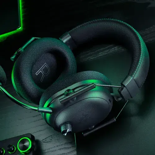 Razer BlackShark V3 Pro Wireless Xbox Headset — 70H, 50mm Drivers
