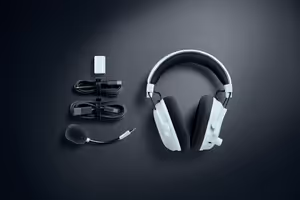 Razer BlackShark V3 Pro White Wireless Gaming Headset — 70H Battery - image 9