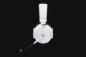 Razer BlackShark V3 Pro White Wireless Gaming Headset — 70H Battery - image 12
