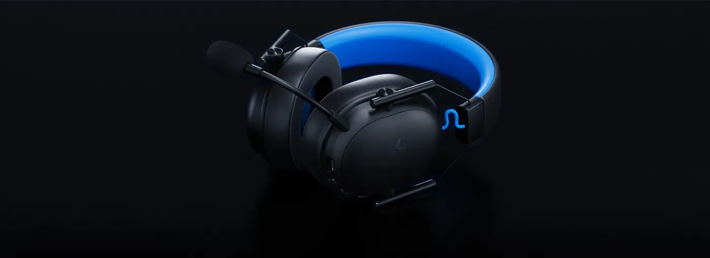 Razer BlackShark V3 X HyperSpeed wireless gaming headset in white