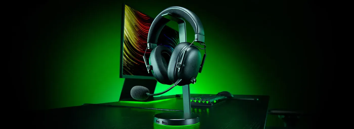 Razer BlackShark V3 headset showcasing extended battery life and fast charging capabilities