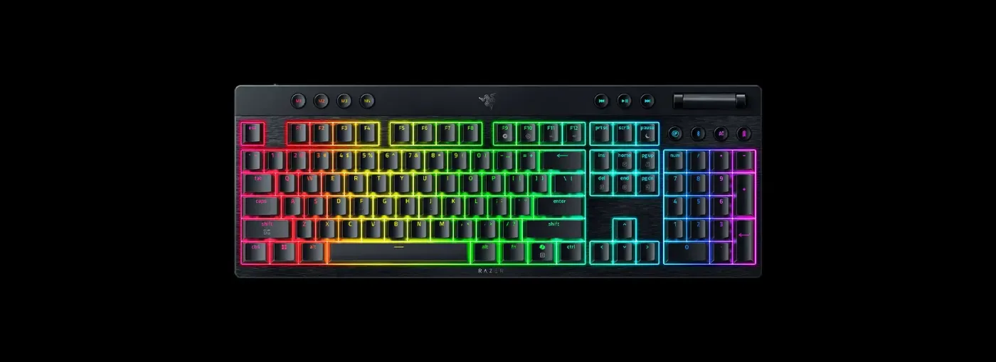 Razer BlackWidow V4 HyperSpeed Low Profile keyboard with power-saving mode enabled