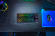 razer-blackwidow-v4-tkl-wireless-1500px-tu0004.avif