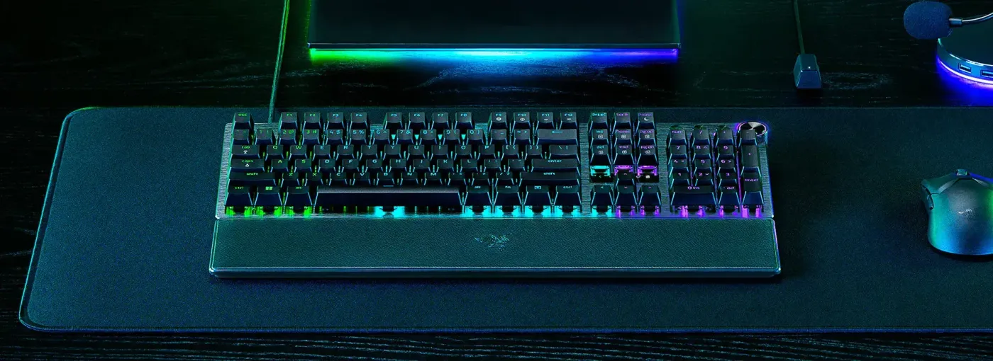 Razer Huntsman V3 Pro with ergonomic magnetic leatherette wrist rest