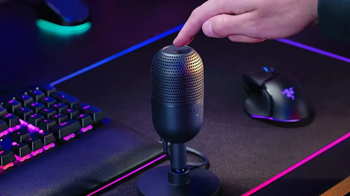 Close up of the Razer Seiren V3 Mini tap-to-mute sensor and LED