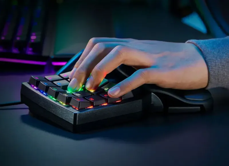 Razer Tartarus Pro Gaming Keypad with Chroma | Evetech