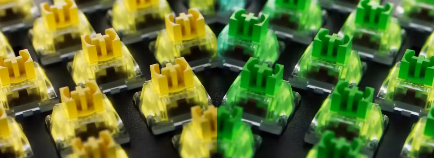 Comparison of Razer Green tactile and Yellow linear mechanical switch technology