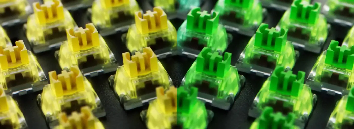 Comparison of Razer Green tactile and Yellow linear mechanical switch technology
