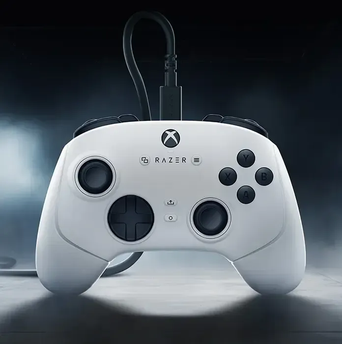 Razer Wolverine V3 White Tournament Edition Wired Xbox/PC