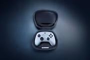 razer-wolverine-v3-pro-wireless-gaming-controller-white-1500px-tu3-0003.avif