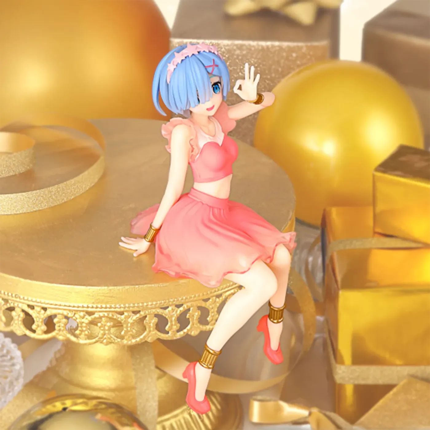 Side angle of the Rem Twinkle Party Noodle Stopper showing the frills on her outfit