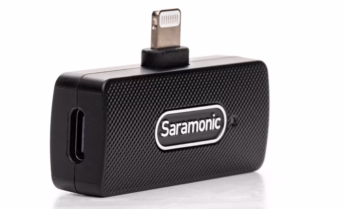 Saramonic Blink 100 receiver mounted on a mobile device with its USB-C through port