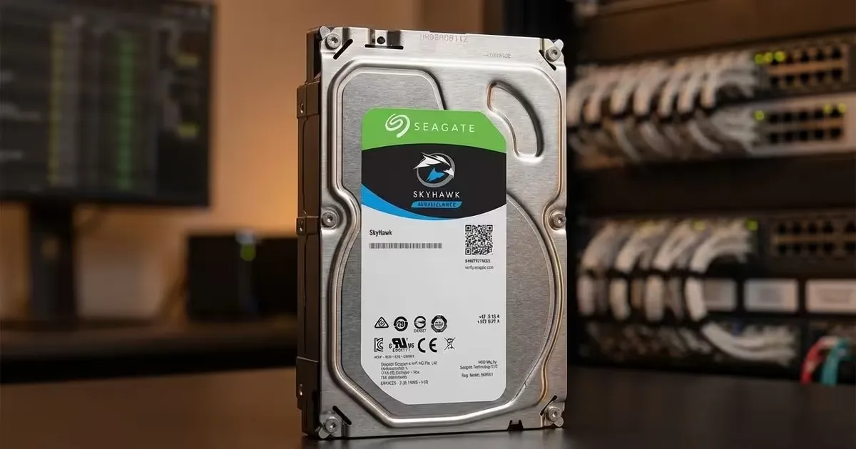 Seagate SkyHawk ST4000VX016 4TB Video HDD — 256MB Cache | Evetech