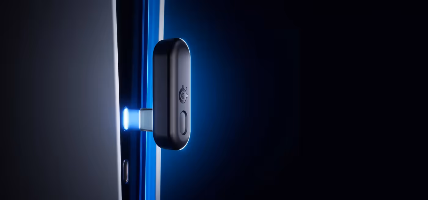 Dual wireless connection options on the SteelSeries Arctis Nova 3P