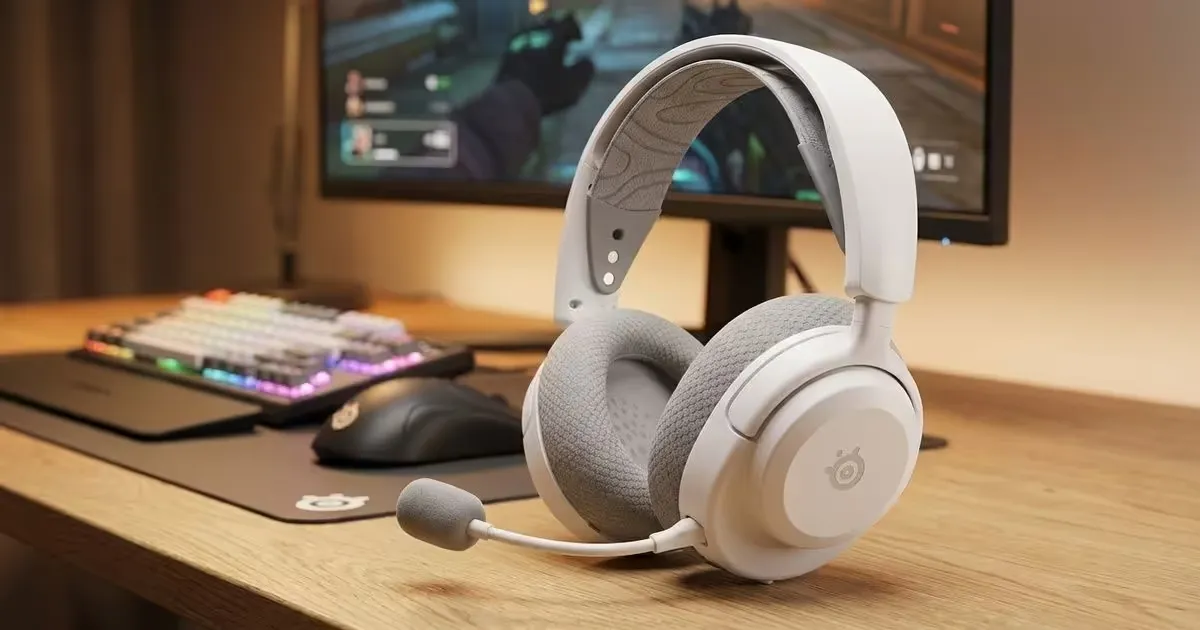 SteelSeries Arctis Nova 3P Wireless – 360° Audio, 38H Battery