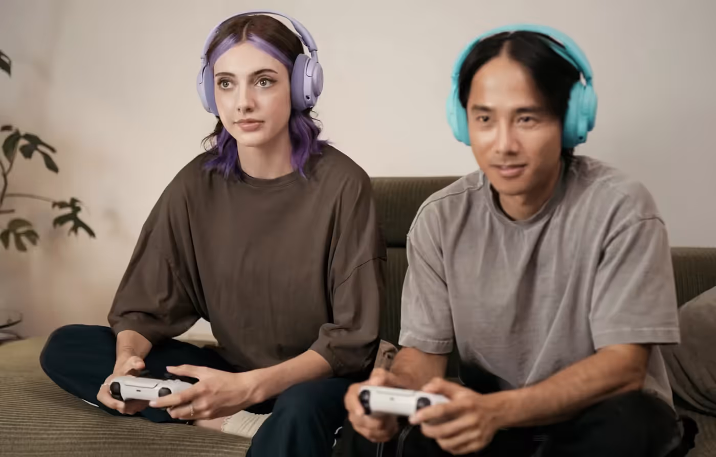 The compact USB-C dongle adapter supplied with the Arctis Nova 3X headset