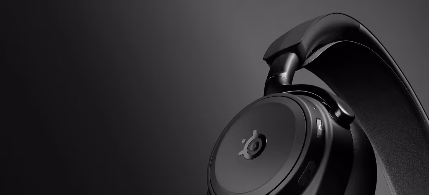 Transparency Mode being used on the SteelSeries Arctis Nova Elite Wireless