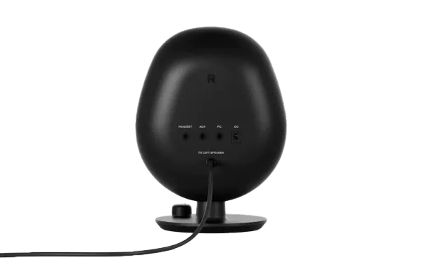 SteelSeries Arena 3 multiple connection options featuring 3.5mm jack support
